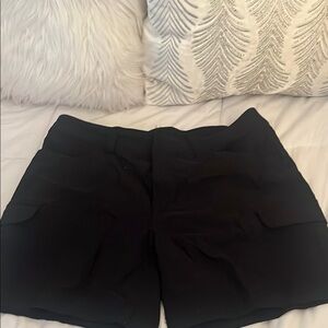 Eddie Bauer Black Cargo Shorts Sleek Design